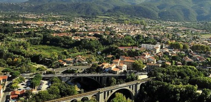 Ceret, Pyrenees-Orientales –  Constelation 154,  3 bed penthouse apartment 421K